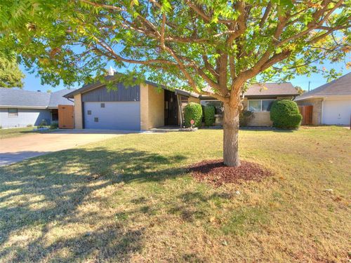 3704 N Riverside Dr, Bethany, OK, 73008-3558 | Card Image