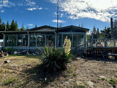 94515 Langlois Mountain Rd, Langlois, OR, 97450-9702 | Card Image