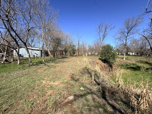 1304 Austin St, Bastrop, TX, 78602 | Card Image