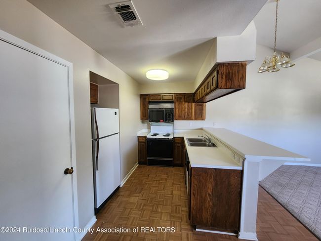 417 - 26303 Us Highway 70, Condo with 2 bedrooms, 2 bathrooms and null parking in Ruidoso Downs NM | Image 16