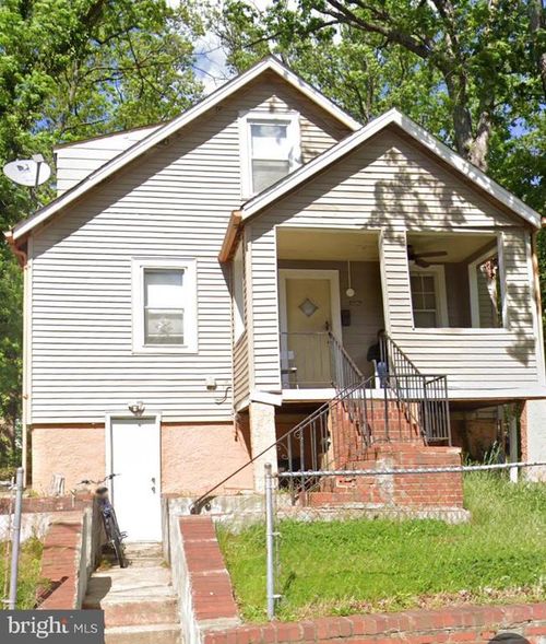 3904 Alton St, CAPITOL HEIGHTS, MD, 20743-5601 | Card Image