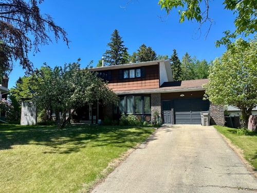 83 Feero Drive, Whitecourt, AB, T7S1E7 | Card Image