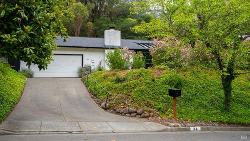 34 Brown Drive, Novato, CA, 94947 | Card Image