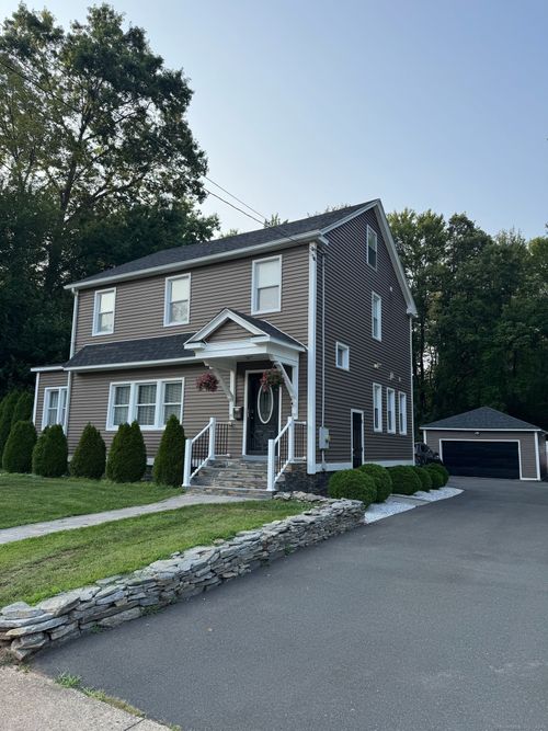 168 Park Ave, Bloomfield, CT, 06002-3237 | Card Image
