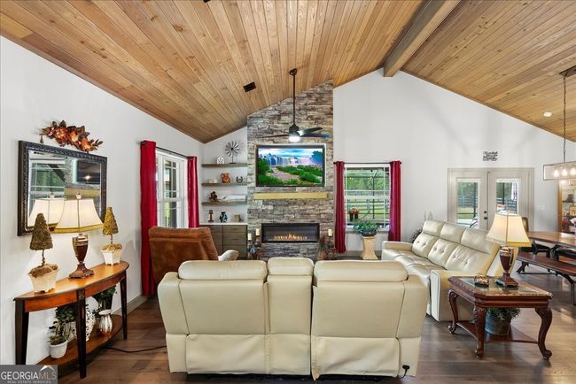 1330 Sr 110, Home with 6 bedrooms, 3 bathrooms and null parking in Waynesville GA | Image 21