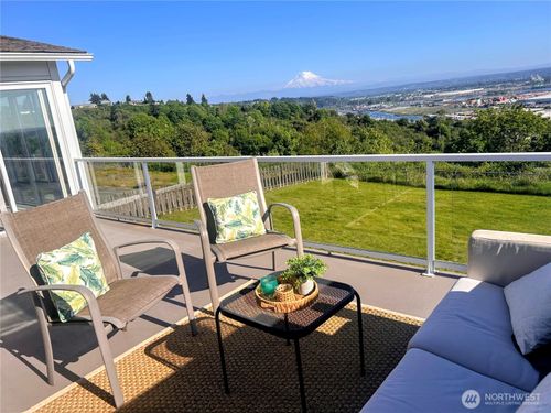 4402 30th St Ne, Tacoma, WA, 98422-2830 | Card Image