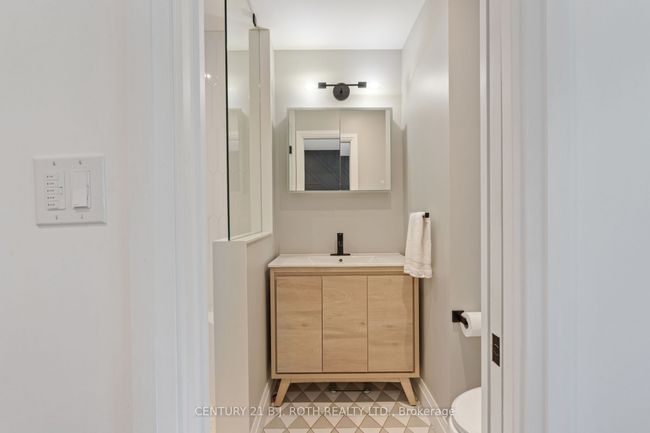 233 Dock Rd, House other with 3 bedrooms, 3 bathrooms and 5 parking in Barrie ON | Image 23