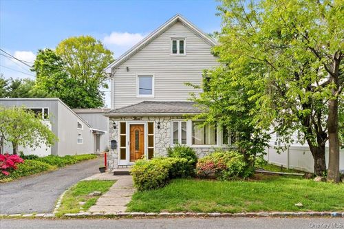 3 Franklin Rd, Great Neck, NY, 11024-2009 | Card Image