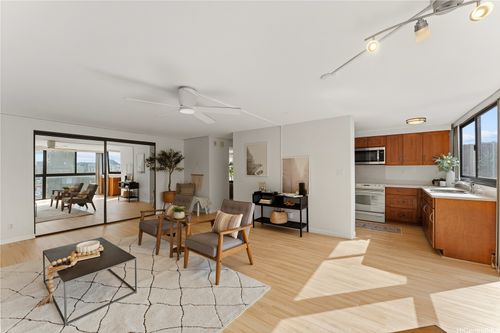 1507-2724 Kahoaloha Ln, Honolulu, HI, 96826-3337 | Card Image