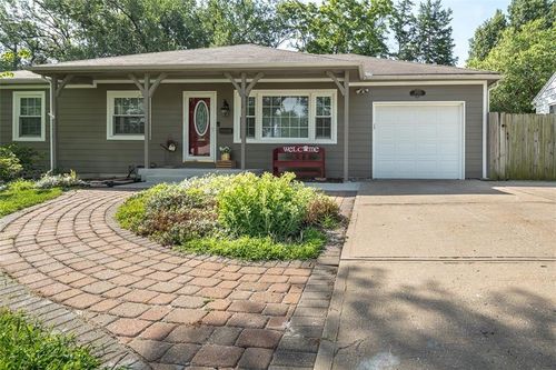 10513 W 90th St, Overland Park, KS, 66214-2025 | Card Image