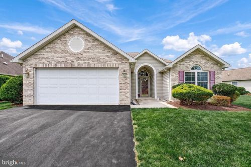 61 Longwood Dr, MECHANICSBURG, PA, 17050-7973 | Card Image