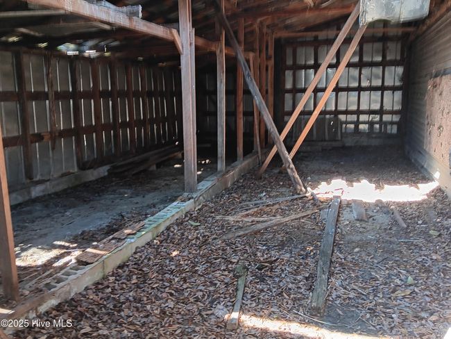 Interior Attached Shed | Image 18