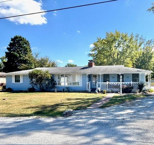 501 E Elizabeth St, Greenup, IL, 62428-1145 | Card Image