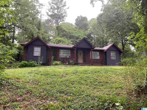 2316 Hillview Rd, BESSEMER, AL, 35022-5133 | Card Image