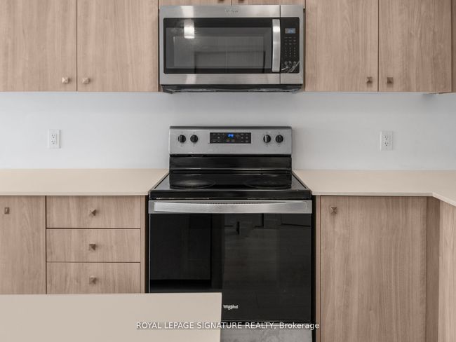 D10 - 10 Palace St, Condo with 2 bedrooms, 2 bathrooms and 1 parking in Kitchener ON | Image 4