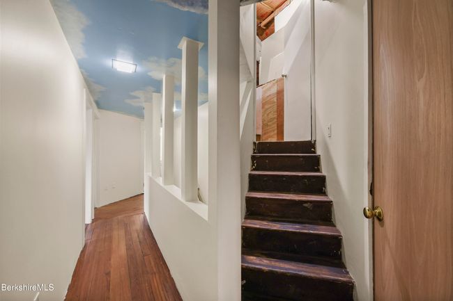 9 High St, Home with 6 bedrooms, 3 bathrooms and 4 parking in Lenox MA | Image 22