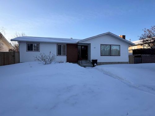 605 6 Ave Ne, Slave Lake, AB, T0G2A2 | Card Image