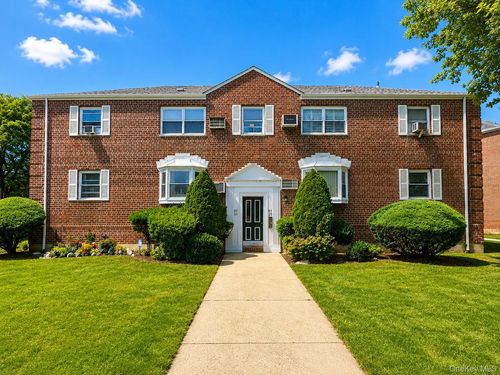 4-89-35 Shore Pkwy, Howard Beach, NY, 11414-2414 | Card Image