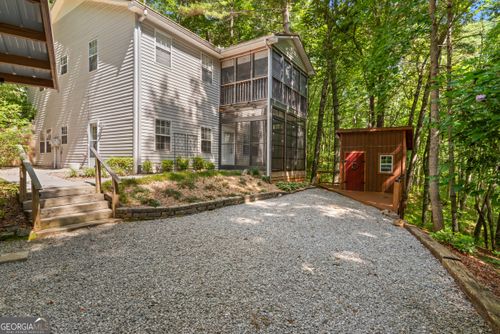 702-767 Covecrest Dr, Tiger, GA, 30576-1887 | Card Image