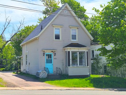 121 Main Street, Springhill, NS, B0M1X0 | Card Image