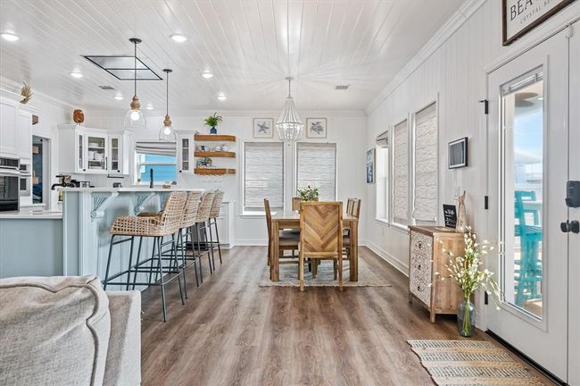 1981 Avenue I, House other with 4 bedrooms, 2 bathrooms and null parking in Crystal Beach TX | Image 7