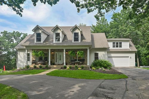 W650 West Ct, Genoa City, WI, 53128-1124 | Card Image