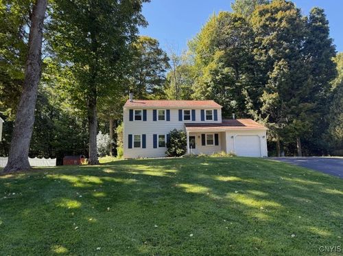 5 Ironwood Dr, Pennellville, NY, 13132-3142 | Card Image