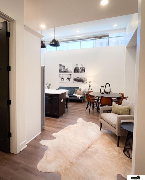 apt-210-1040 O St, Lincoln, NE, 68508-3684 | Card Image