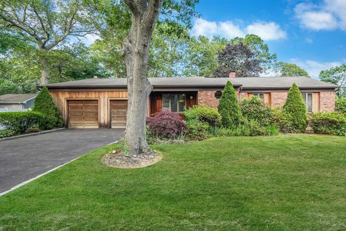 67 Warren Ct, Farmingville, NY, 11738-2287 | Card Image