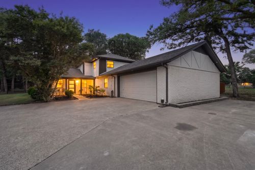 150 S Woodland Trl, Double Oak, TX, 75077-8257 | Card Image