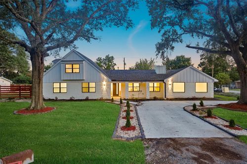 8102 Gulick Ln, Houston, TX, 77075-2635 | Card Image