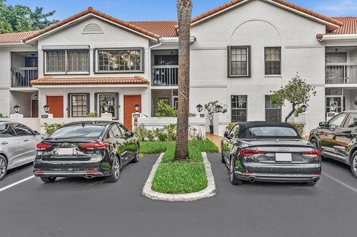 102-9632 Sills Dr E, Boynton Beach, FL, 33437-5332 | Card Image