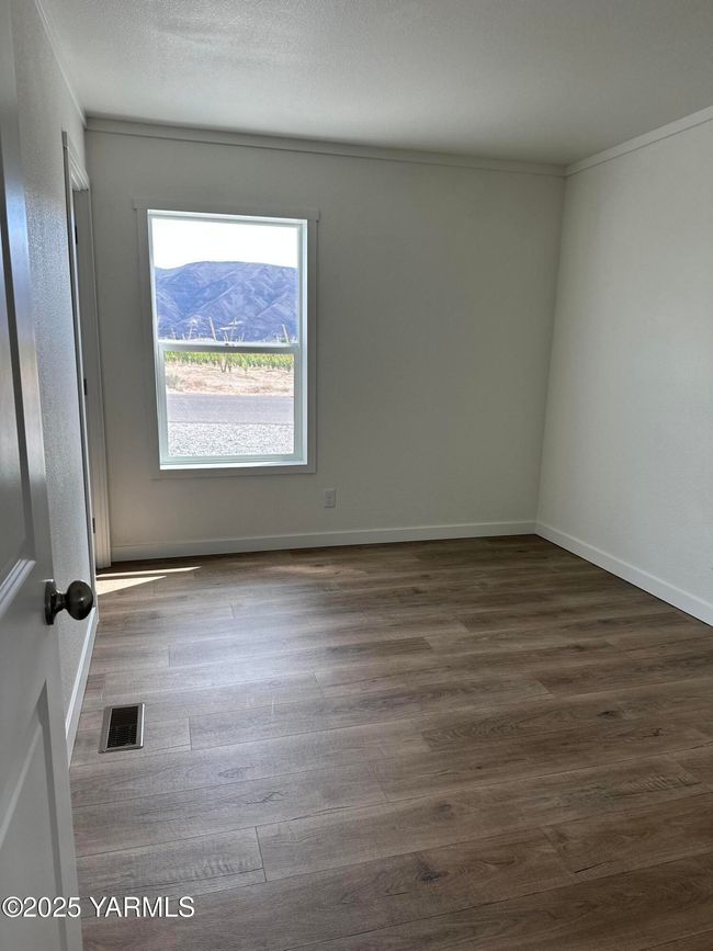 Bedroom | Image 11
