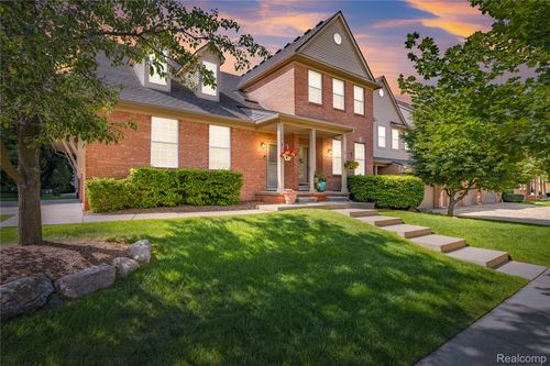 56635 Longhorn Drive, Shelby Charter Township, MI, 48316 | Card Image