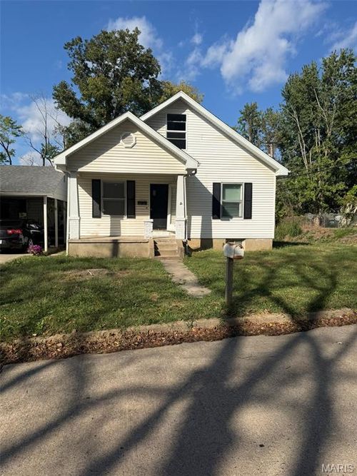 2014 Bloomfield Rd, Cape Girardeau, MO, 63703-6435 | Card Image