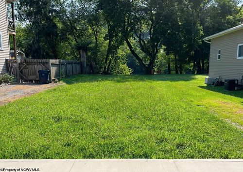 325 Maple Ave, Grafton, WV, 26354-1815 | Card Image