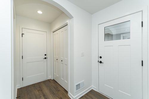 1077 Century Hills Ln Ne, Rochester, MN, 55906 | Card Image