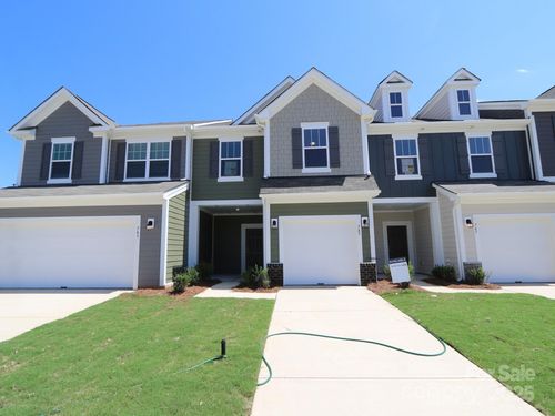 745 Lock Haven Dr Nw, Concord, NC, 28027-9170 | Card Image