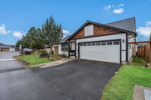 485 Se Ponderosa Dr, Madras, OR, 97741-2017 | Card Image