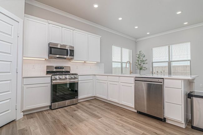 2013 Swenson St, House other with 4 bedrooms, 2 bathrooms and 2 parking in Midland TX | Image 12