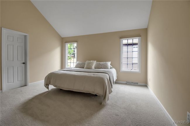 8476 Chadway Ct, House other with 2 bedrooms, 2 bathrooms and null parking in Buffalo NY | Image 32