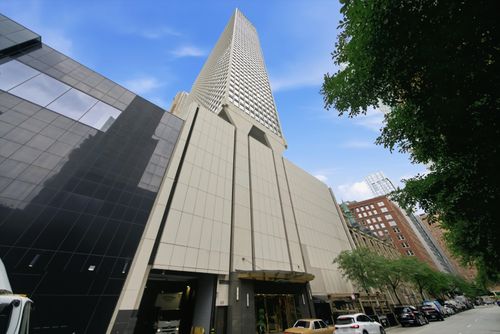 38f-111 Chestnut St, Chicago, IL, 60611-2025 | Card Image