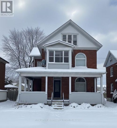28 Mcewen Ave, Smiths Falls, ON, K7A2K4 | Card Image