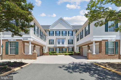 304-25340 Lake Mist Sq, CHANTILLY, VA, 20152-5352 | Card Image
