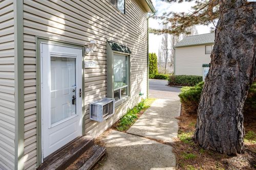 1708 Nw Lamont St, Pullman, WA, 99163-3515 | Card Image