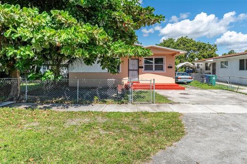 b-1275 Nw 43rd St, Miami, FL, 33142-7938 | Card Image