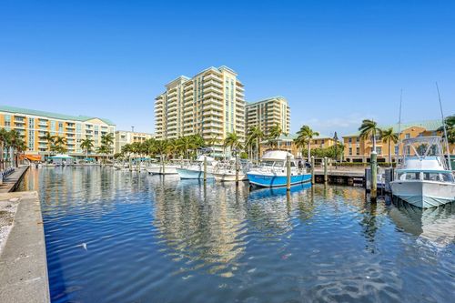 ph06-625 Casa Loma Blvd, Boynton Beach, FL, 33435-4151 | Card Image
