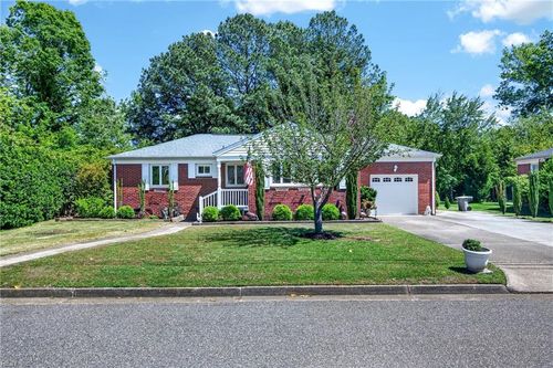 3 Commander Dr, Hampton, VA, 23666-3505 | Card Image