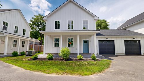 29-29 Magnolia Ln, Gardiner, ME, 04345-3298 | Card Image