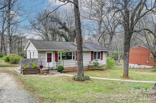 297 White Pine Dr, Asheville, NC, 28805-2223 | Card Image